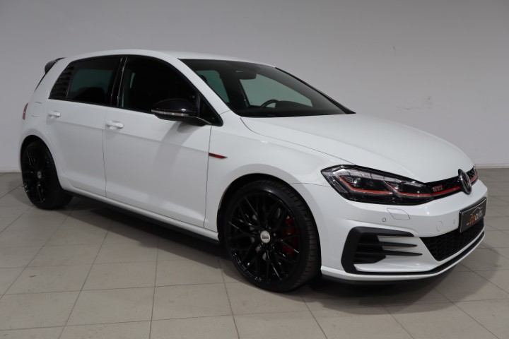 Volkswagen Golf GTI 2.0 TSI DSG
