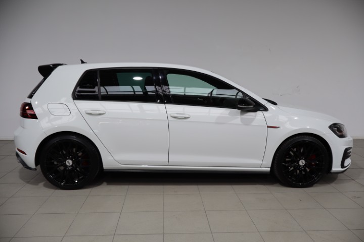 Volkswagen Golf GTI 2.0 TSI DSG