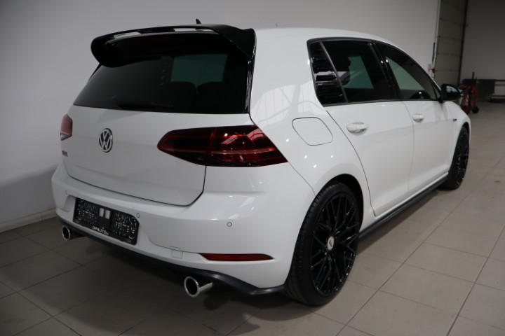 Volkswagen Golf GTI 2.0 TSI DSG