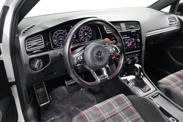 Volkswagen Golf GTI 2.0 TSI DSG