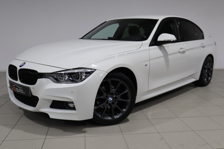 BMW 318i M PACK