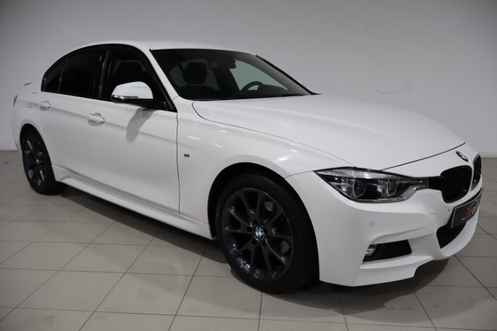 BMW 318i M PACK