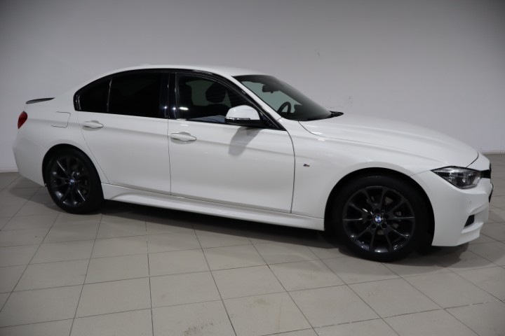 BMW 318i M PACK