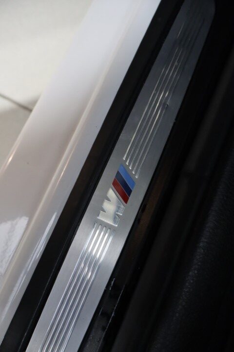 BMW 318i M PACK